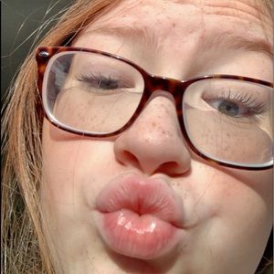 Meet your Posher, Riley